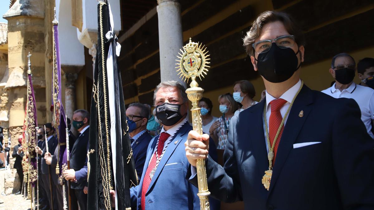 El Patio de los Naranjos acoge la procesión del Corpus Christi