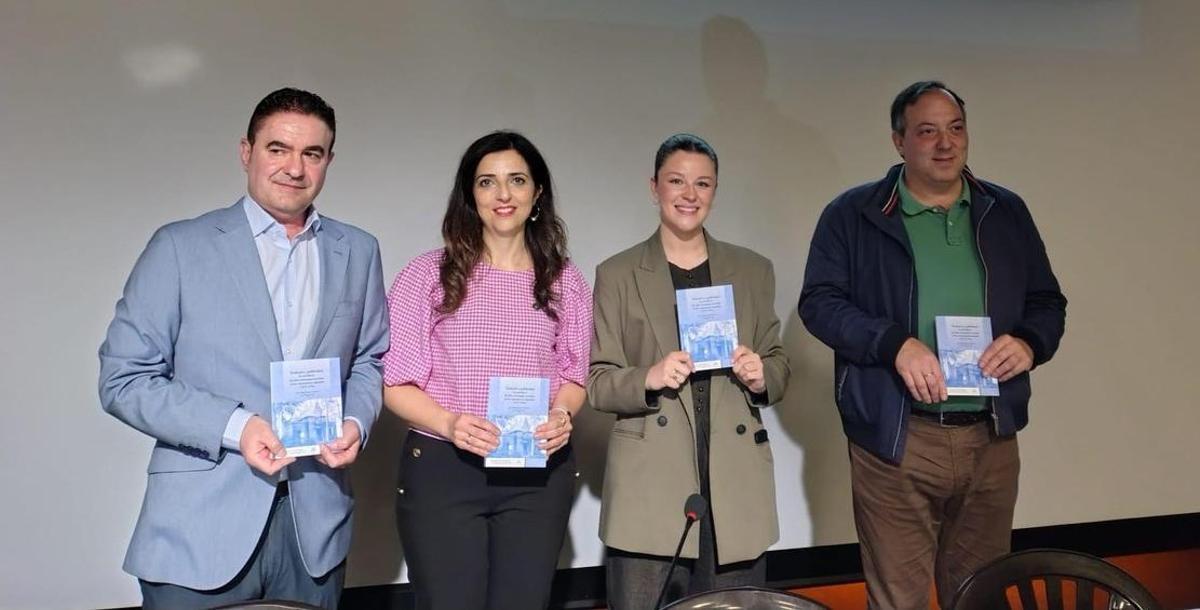 Por la izquierda, Luis Benito García, Verónica Cañal, Lúa Woodward y Alejandro Vega.