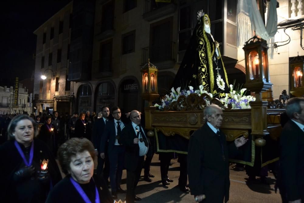 La Procesión de las Tinieblas enmudece la ciudad