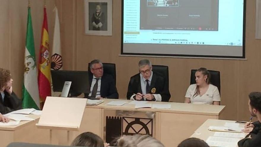 Simulacro de juicio en Aulab.