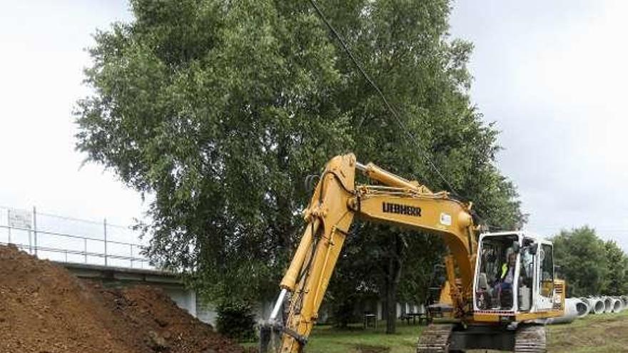 Obras en el entorno de Los Balagares, donde se situará el área para autocaravanas.