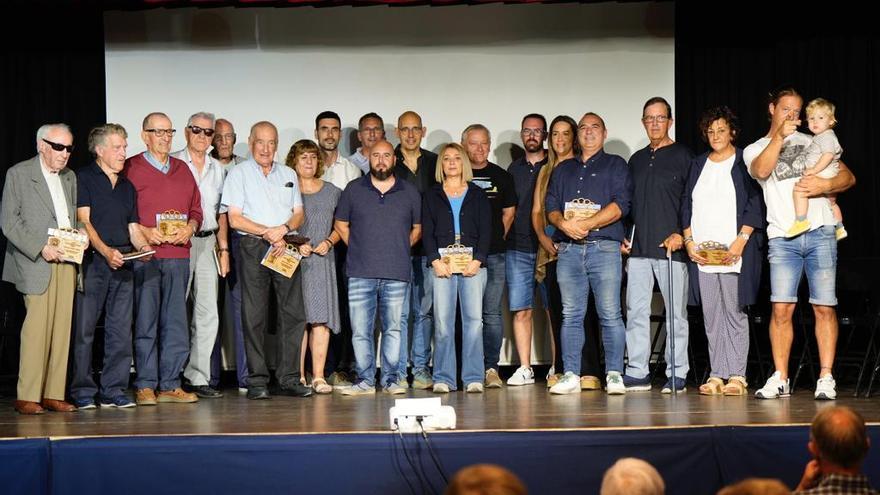 El CER l&#039;Escala homenatja els membres fundadors del club