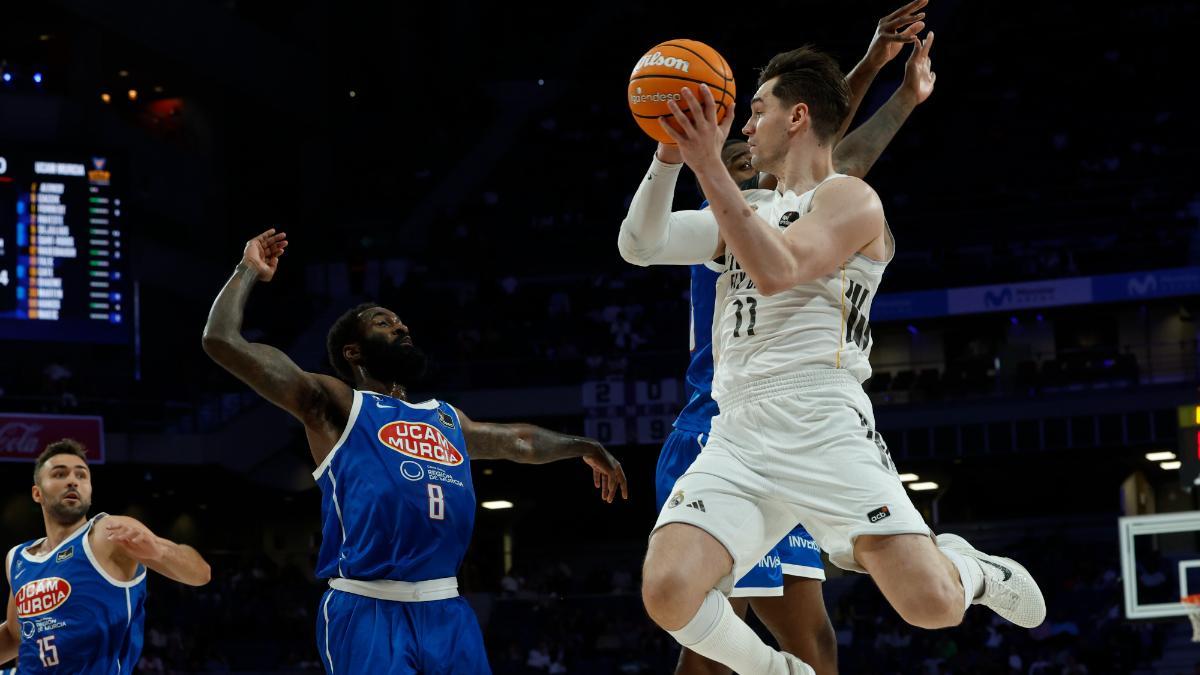 Hezonja se fue hasta los 40 puntos ante UCAM Murcia