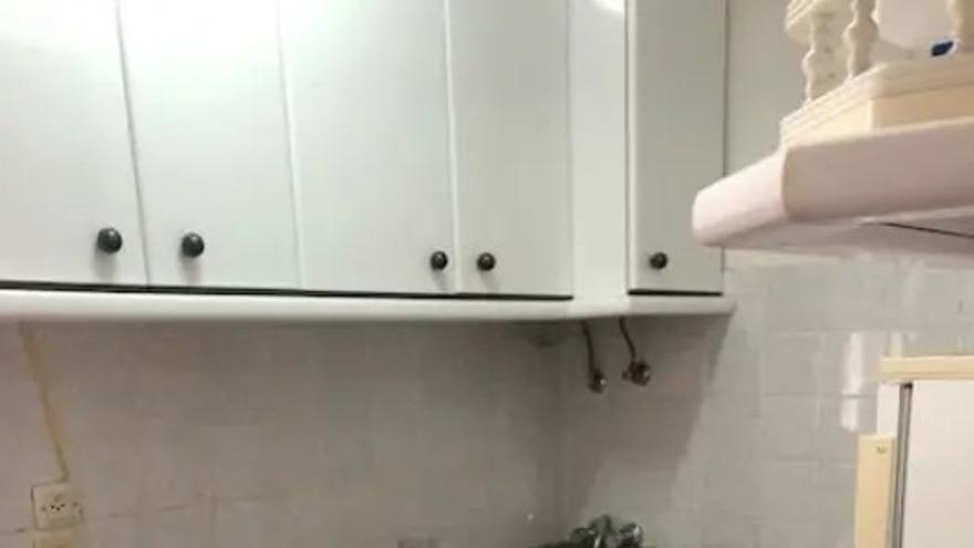 Sentada frente a la casa de Fernando Clavijo promovida por Canarias se agota