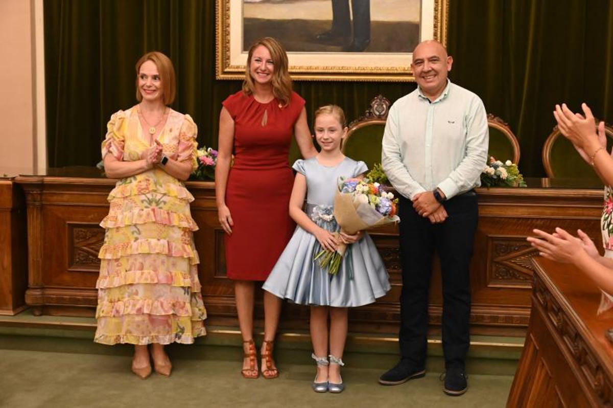 La recepción en el Ayuntamiento de Castelló a las nuevas reinas y damas de la ciudad La recepción en el Ayuntamiento de Castelló a las nuevas reinas y damas de la ciudad