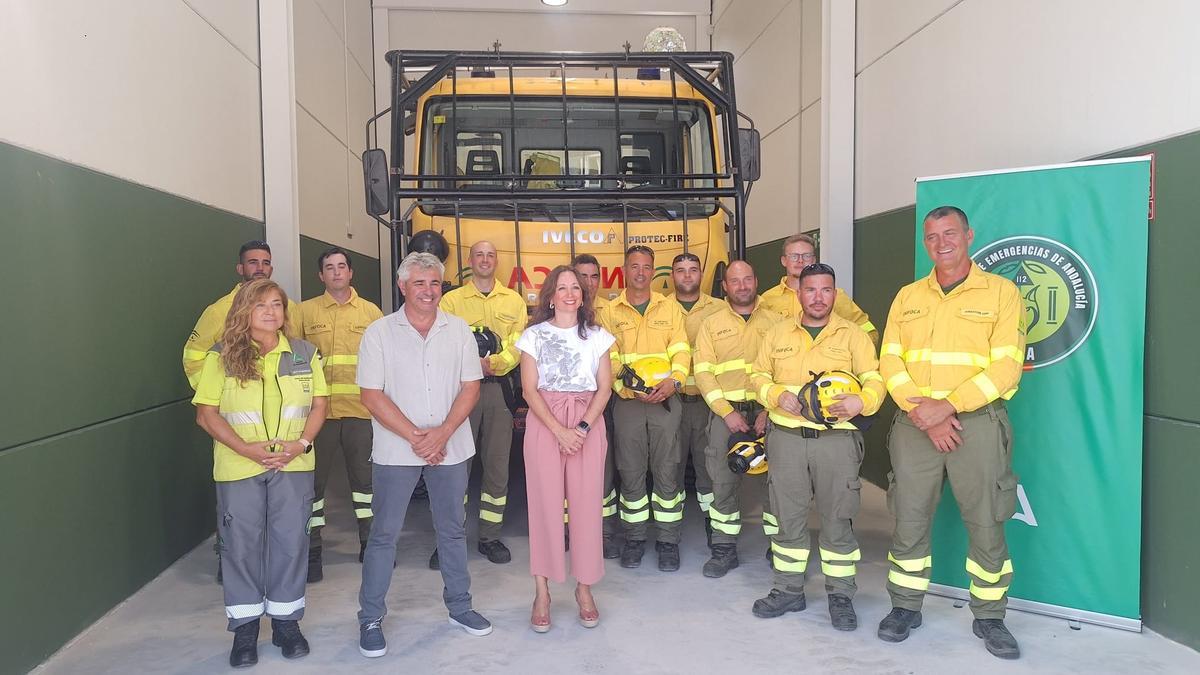 El subcentro del Infoca en Tolox está dotado con dos retenes de siete bomberos y una autobomba con otros dos bomberos.