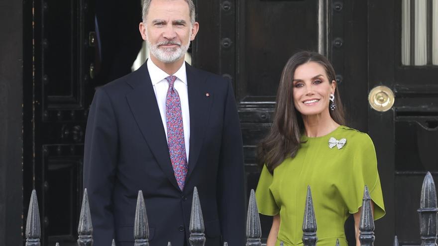 Los Reyes de España acuden a la recepción de Carlos III en Buckingham