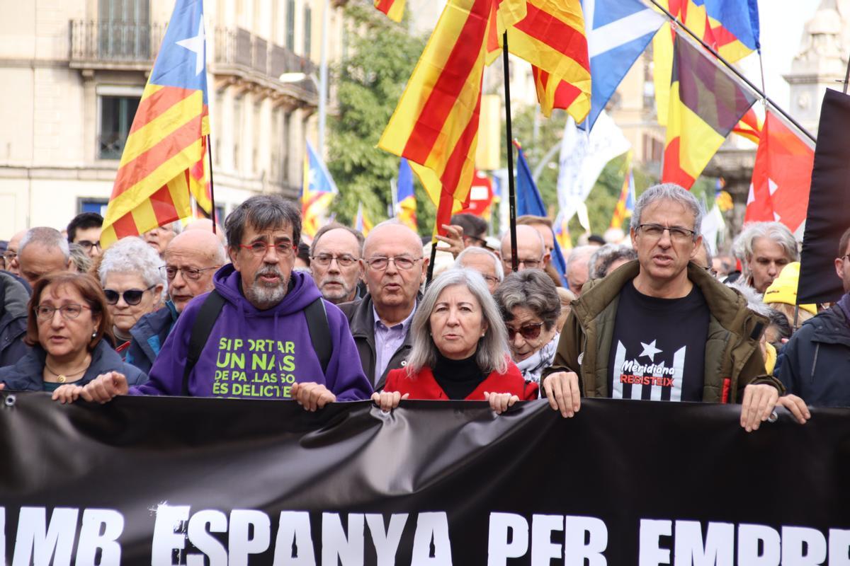 La presidenta i el vicepresident de l'ANC, Dolors Feliu i Jordi Pesarrodona, a la manifestació