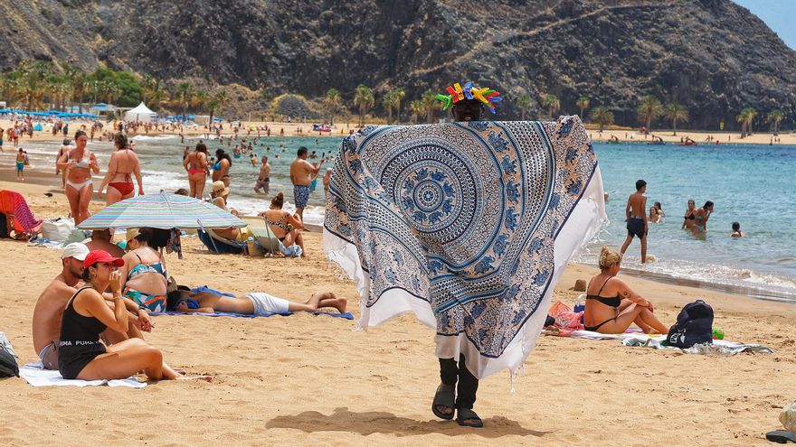 Sin ordenanza de playas en Santa Cruz de Tenerife para los más de 20.000 bañistas diarios