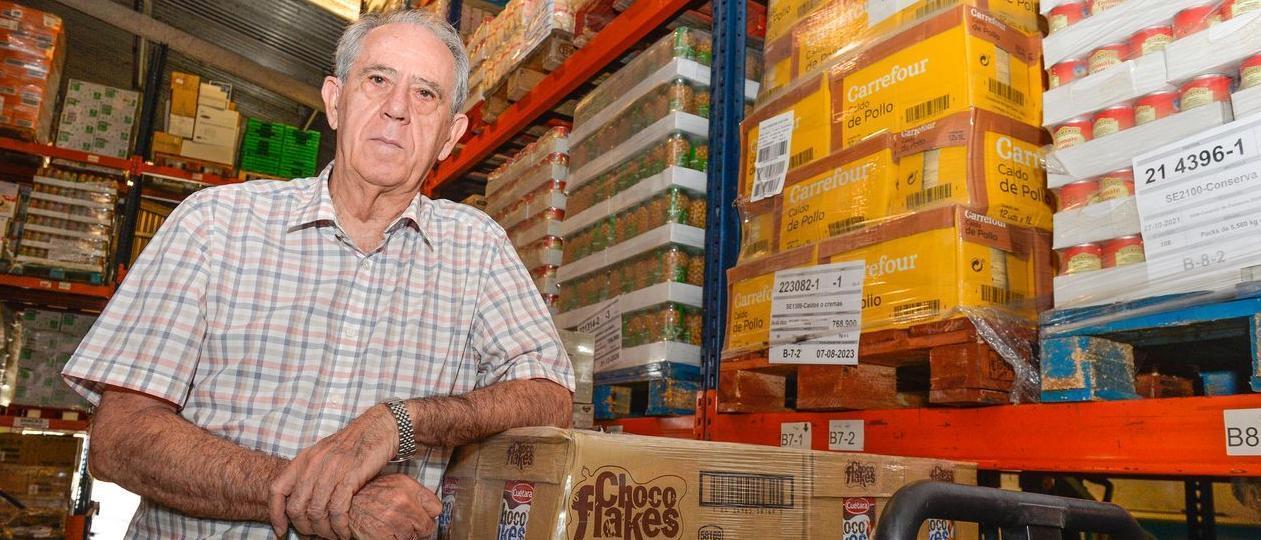 Pedro Llorca en el Banco de Alimentos de Las Palmas.