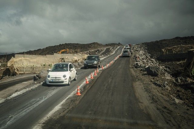 Carreteras por las coladas de lava de La Palma