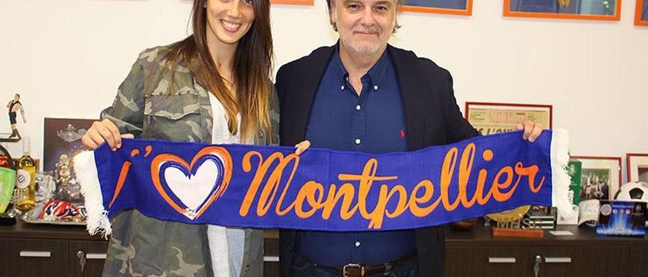 Virginia Torrecilla firmando la renovación con el Montpellier francés.