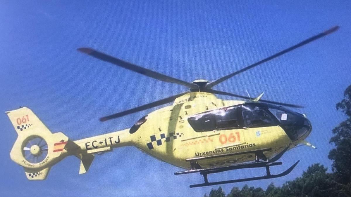 Un accidente con tres motos implicadas deja a uno de los motoristas herido grave en Oroso