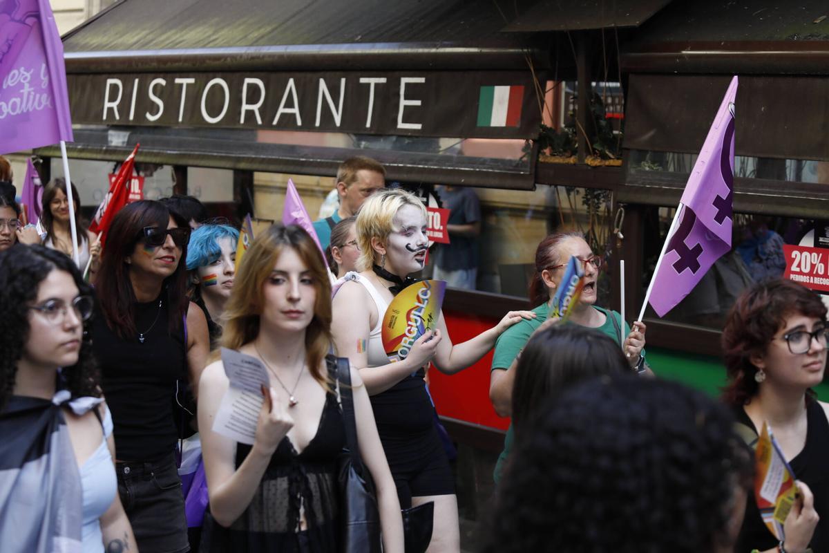 El desfile del Orgullo en Gijón, en imágenes