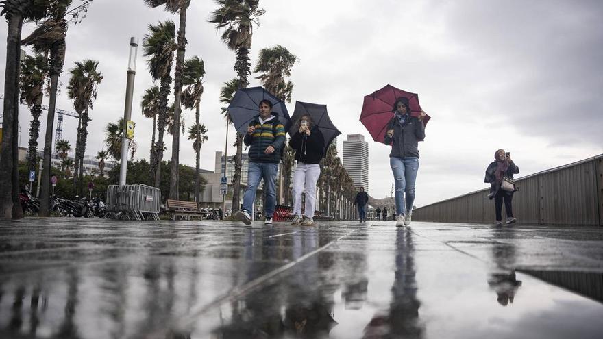 Emergencias rebaja a amarillo la alerta por lluvias en Castellón