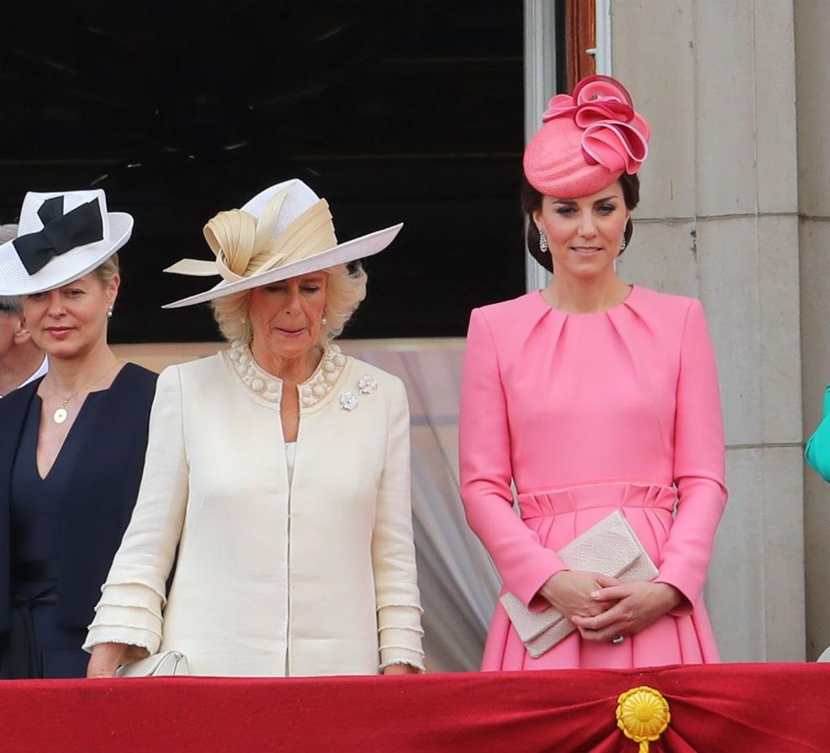 Camilla y Kate Middleton durante el desfile