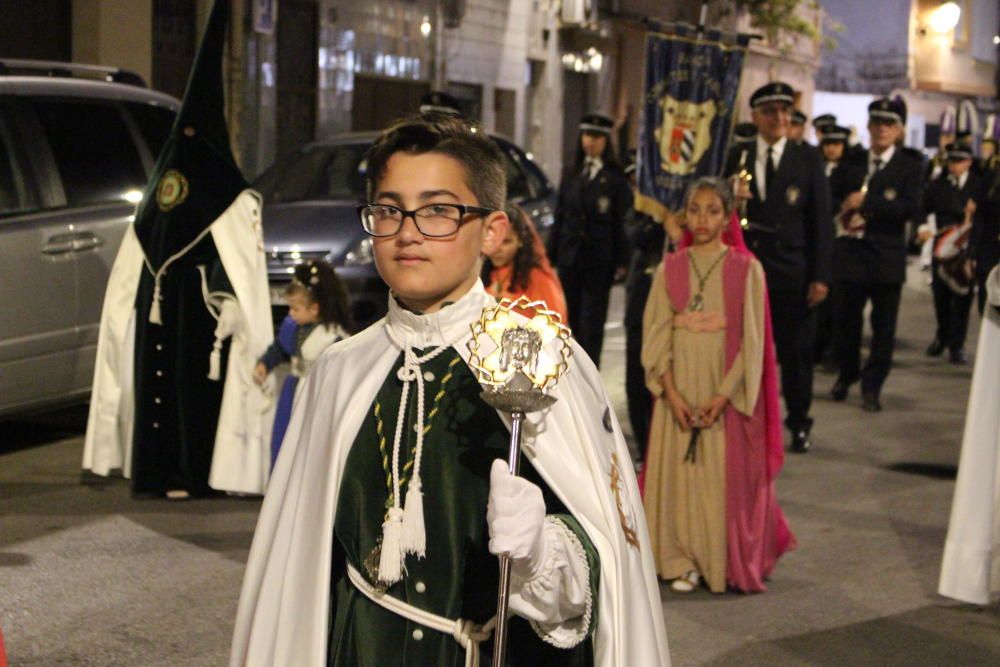 Procesión de la Hermandad de Jesús con la Cruz y Cristo Resucitado.