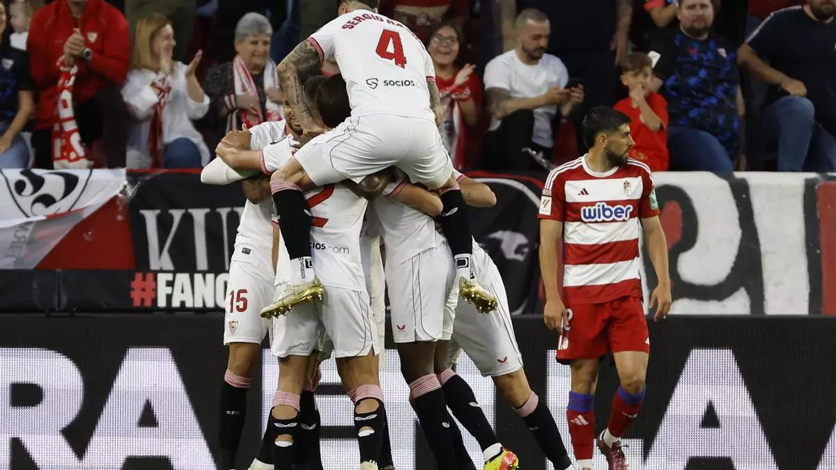 El Sevilla hunde al Granada a segunda