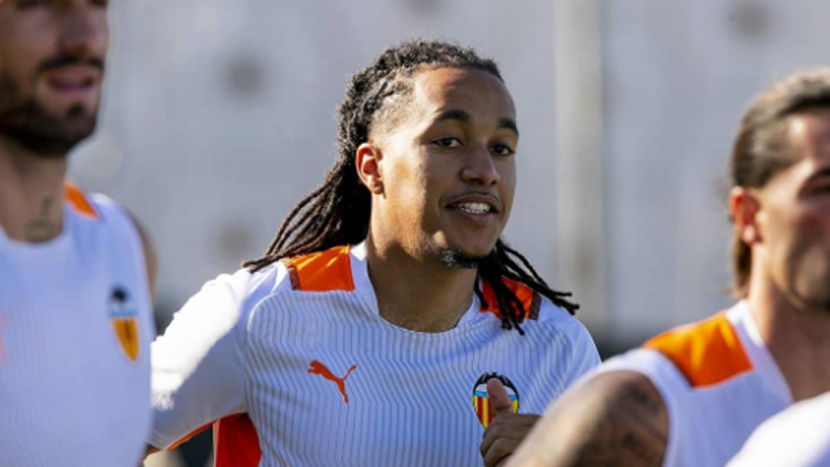 Hélder Costa, durante un entrenamiento