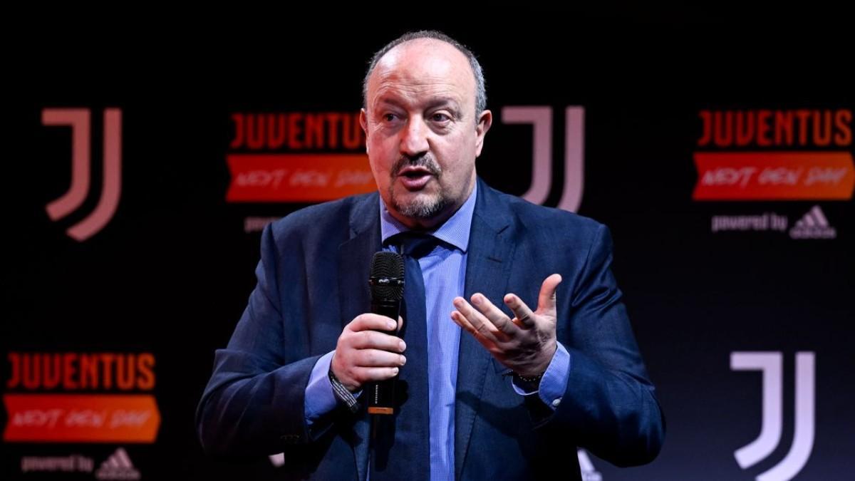 Rafa Benítez, durante su intervención