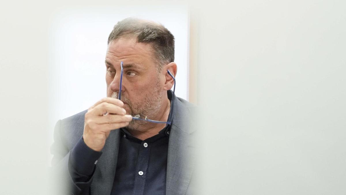 Junqueras avisa a Sánchez e Illa de que sin avances en la ley del IRPF tampoco negociará presupuestos