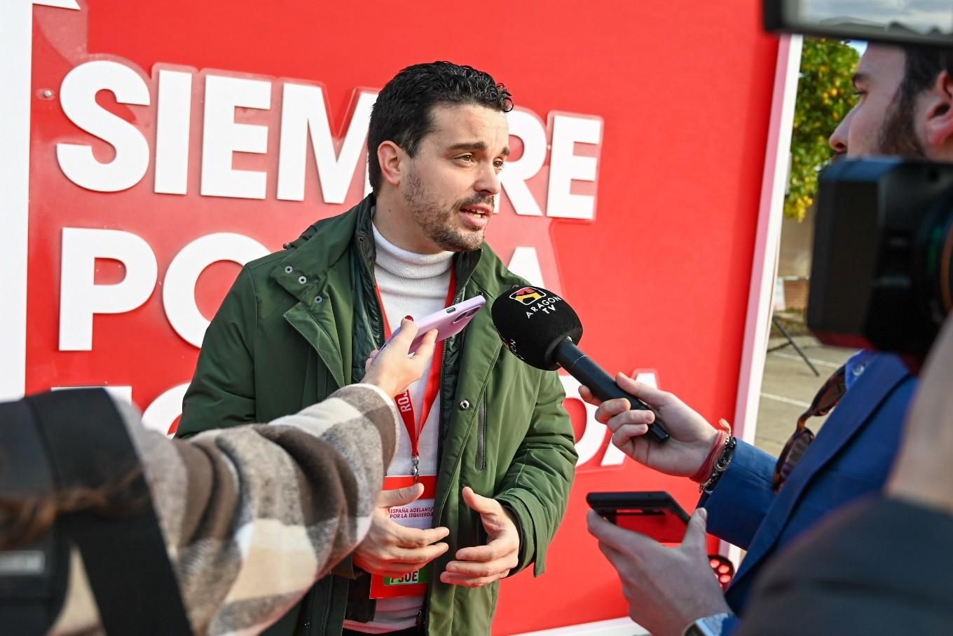 30/11/2024 CongresoPSOE.-La federación de Zaragoza rechaza los nombramientos "impuestos" de la ejecutiva y el comité federal . La federación socialista de Zaragoza ha expresado su rechazo a la nombramientos realizados por el secretario general, Pedro Sánchez, tanto para la nueva ejecutiva como para el comité federal del PSOE en el Congreso Federal que se ha clausurado este domingo en Sevilla. POLITICA PSOE ZARAGOZA