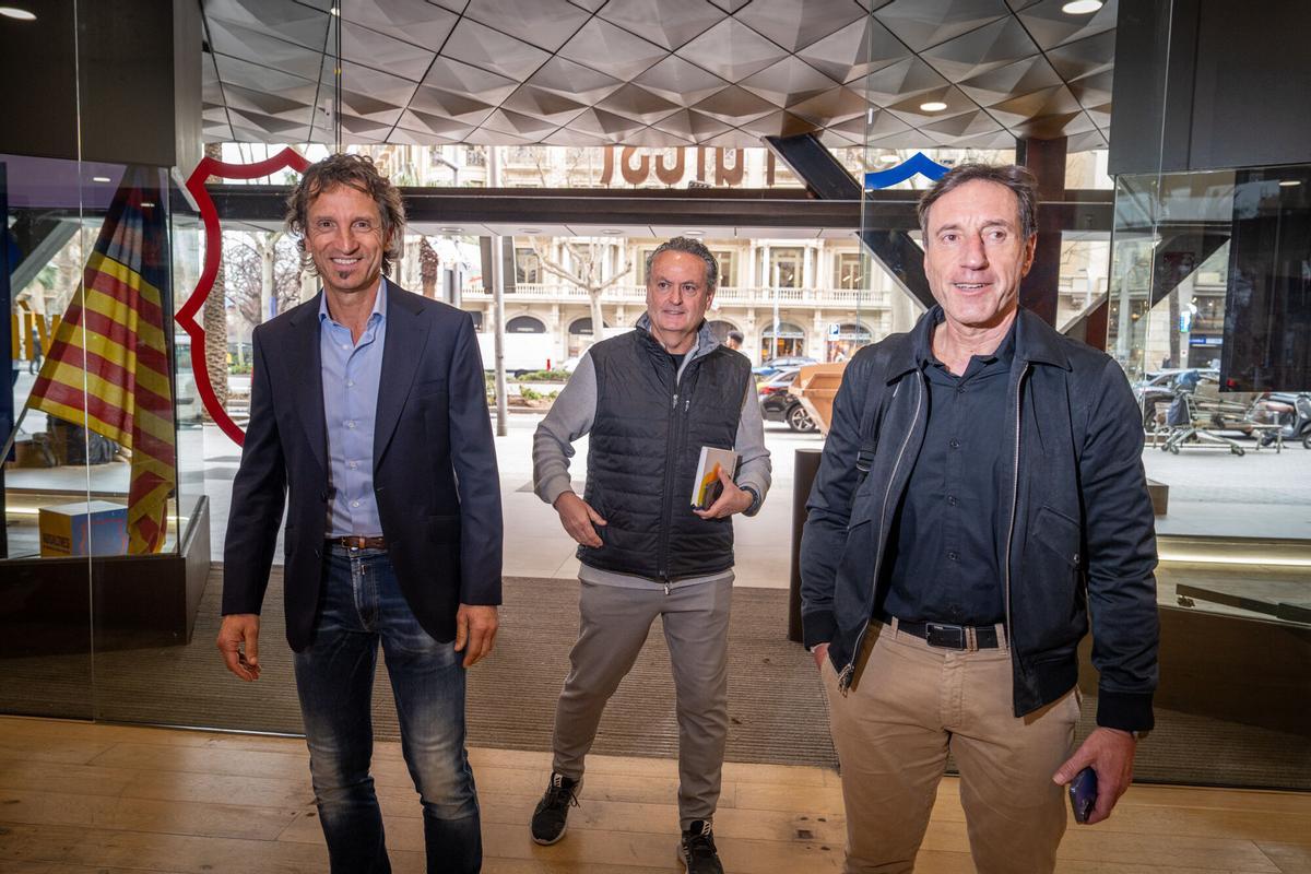 Porque, Puig y Planchart entran al local donde tiene su sede electoral Víctor Font.