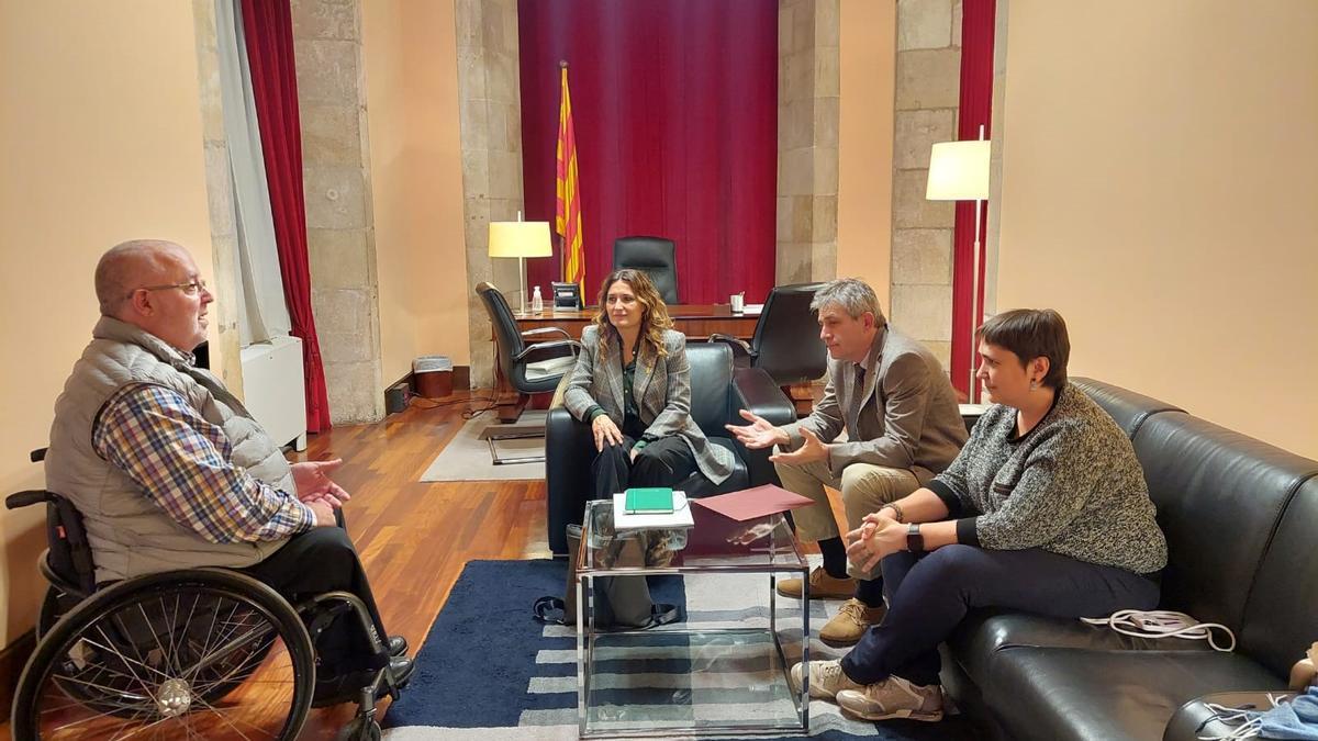 Reunió de Xavier Boquete amb Laura Vilagrà, David Rodríguez i Montserrat Fornells