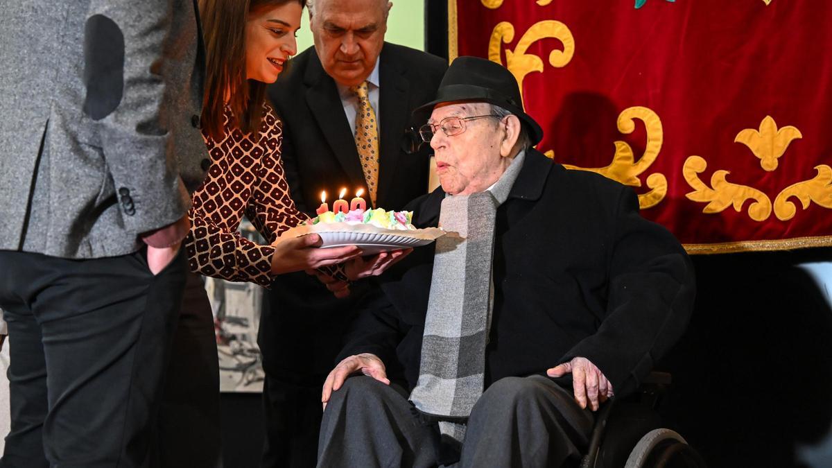 Homenaje la leyenda del ciclismo Bernardo Ruiz en su 100 aniversario