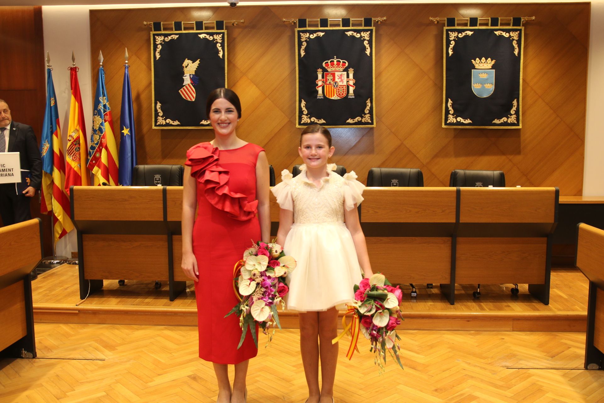 Las imágenes de la elección de las reinas falleras de Burriana