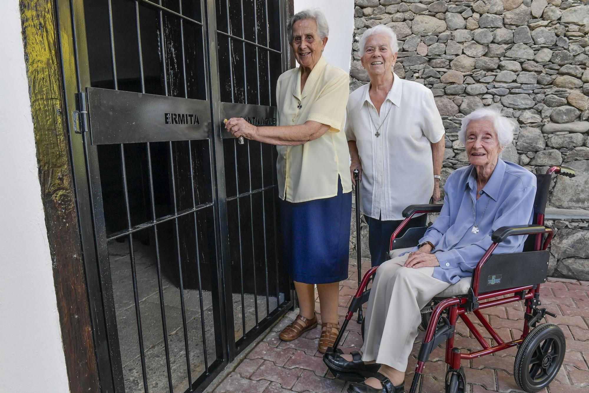 Inauguración de la Ermita de Santa Águeda tras obras de reforma