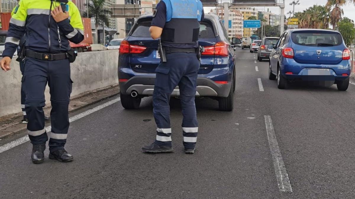 Agentes de la Policía Local de Gran Canaria denunciaron el conductor