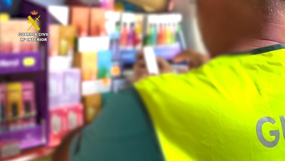 Operación contra vapeadores ilegales