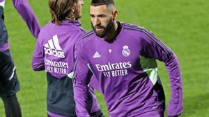 Karim Benzema y Luka Modric, en un entrenamiento del Real Madrid.