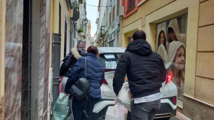 Las compañeras de piso de la asesinada en Plasencia se marchan de la vivienda