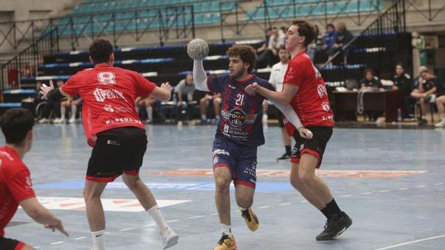 Rahim en una acción del partido entre Luceros y Culleredo.