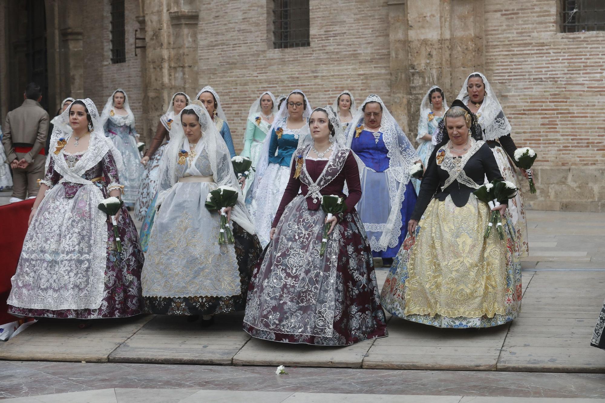 Búscate en el segundo día de ofrenda por la calle de la Paz (entre las 15:30 a las 17:00 horas)