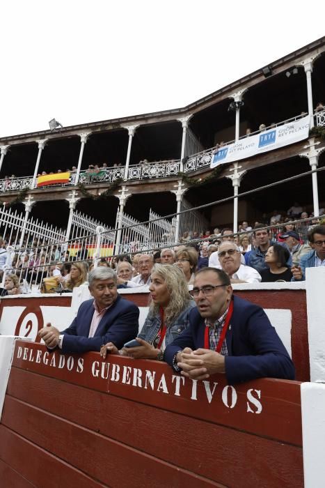 Perera pone el broche perfecto a la feria.