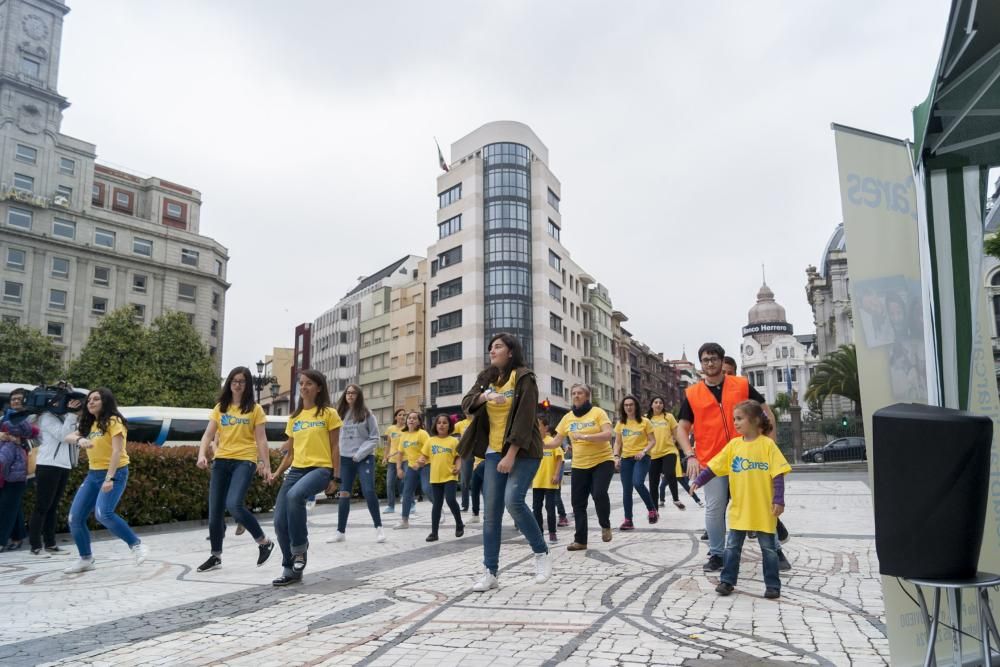 Flashmob para apoyar a la Asociación Galbán