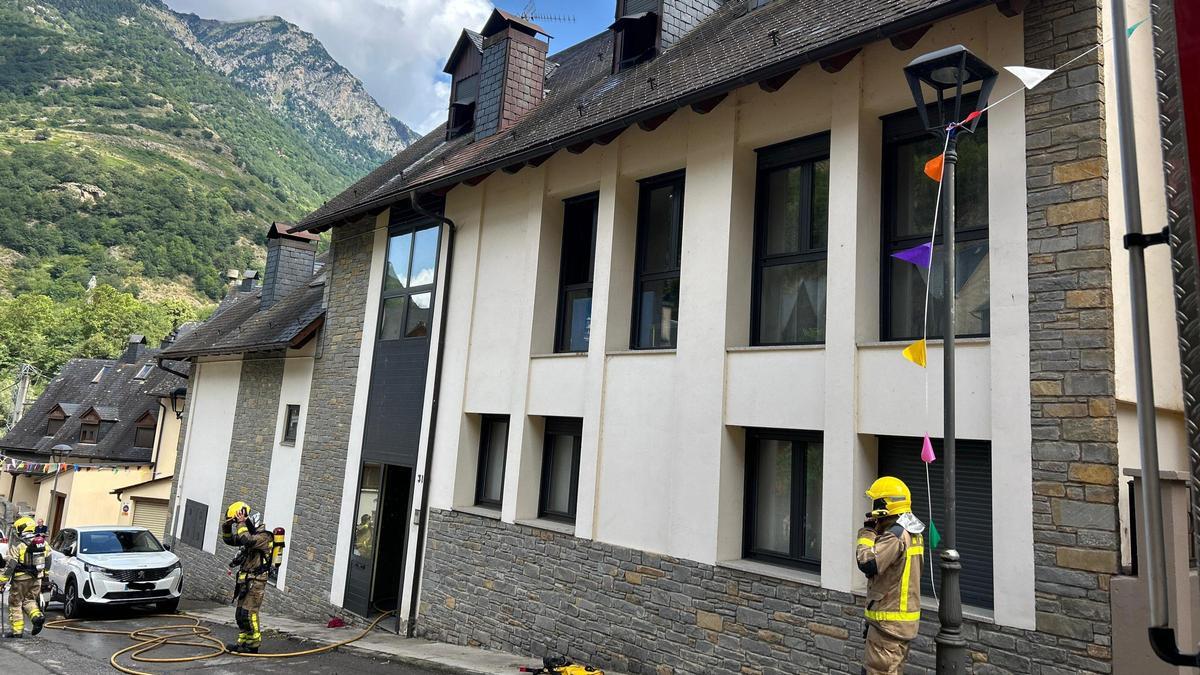 La casa de Bossòst en la que ha muerto un menor en un incendio