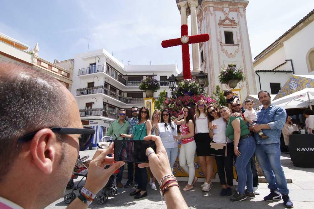 La Cruces abren el Mayo festivo