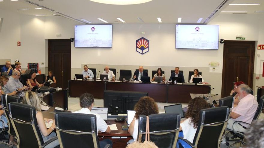 La UCO aprueba su programación de Educación Permanente con más de 100 propuestas
