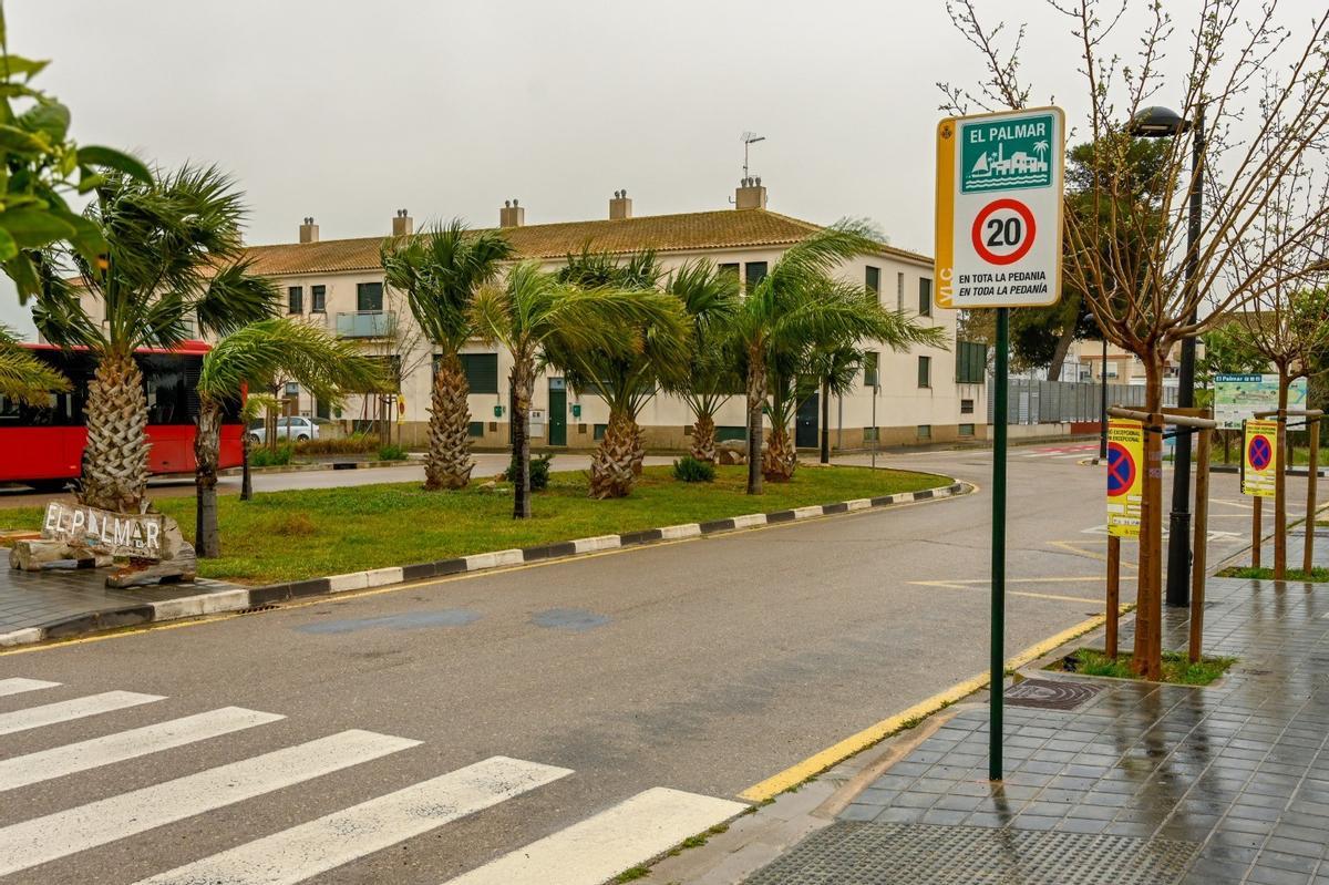 El Ayuntamiento limita la velocidad en El Palmar a 20 km/h