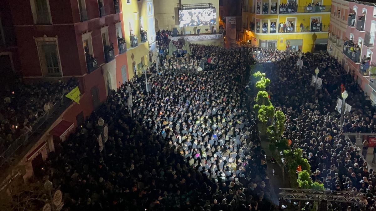 La noche de los tambores vuelve a desbordar Mula de fervor, tradición y público