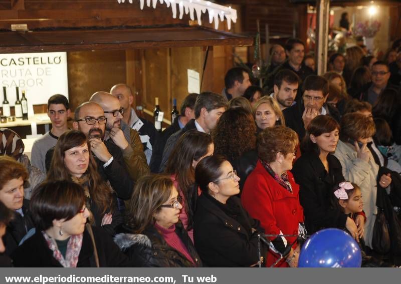 GALERÍA DE FOTOS -- Villancicos en el Mercat de Nadal