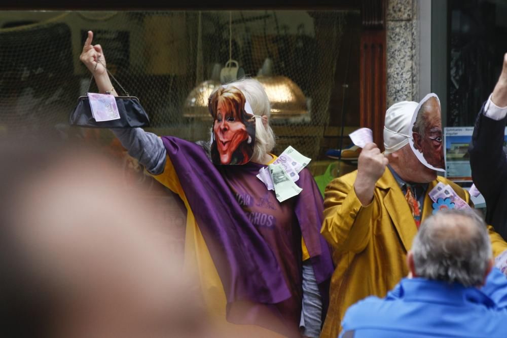 Manifestación "Pasacalles por la digindad" en Gijón