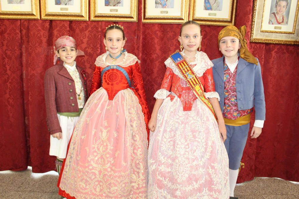 La "mini alfombra roja" de la exaltación de la fallera mayor infantil 2020