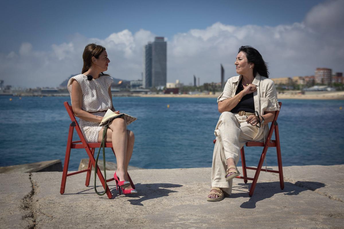 barcelona 26/05/2025 Otros ''La Cita'', entrevista de Marta Català a Margarita García Gómez, jefa de brigada comisaria. AUTOR: JORDI OTIX