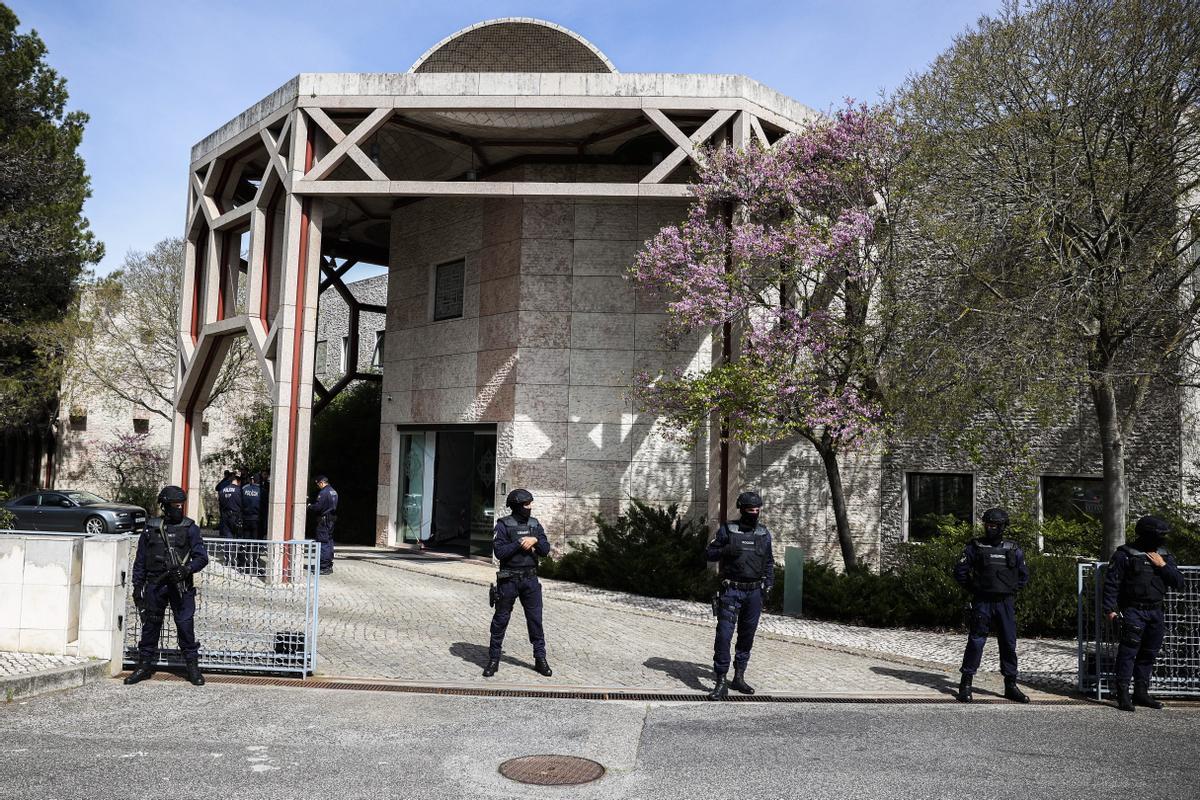 Al menos dos personas han muerto por heridas de arma blanca y otra ha resultado herida de gravedad en un ataque a un centro ismaelí en Lisboa