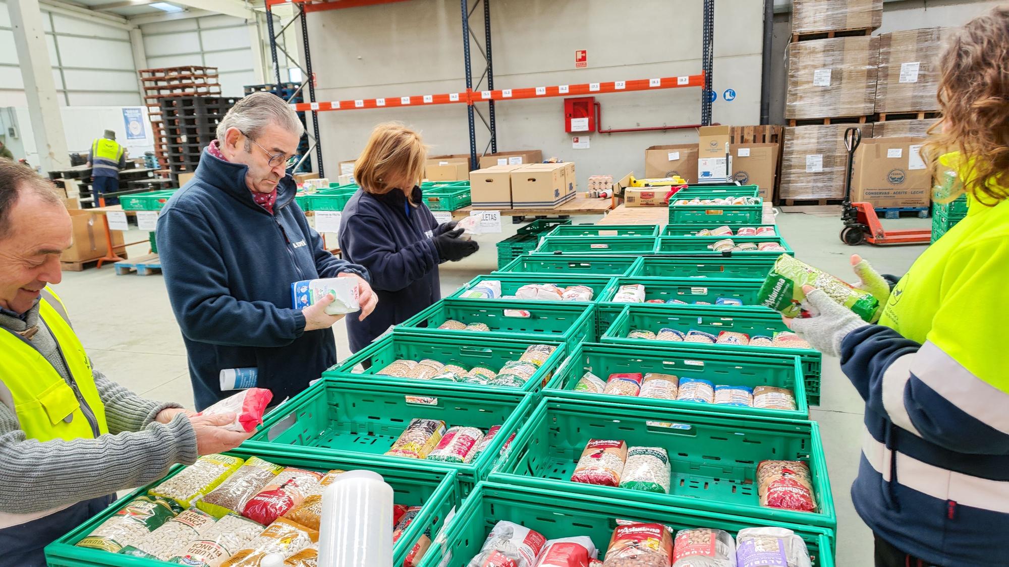 Así se trabaja en el Banco de Alimentos de Asturias.